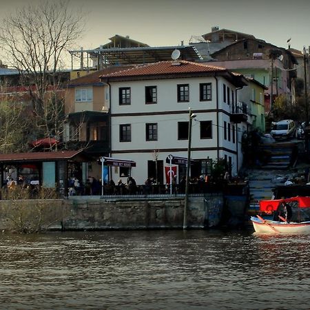 Faik Bey Konagi Bed and Breakfast Golyazi Buitenkant foto