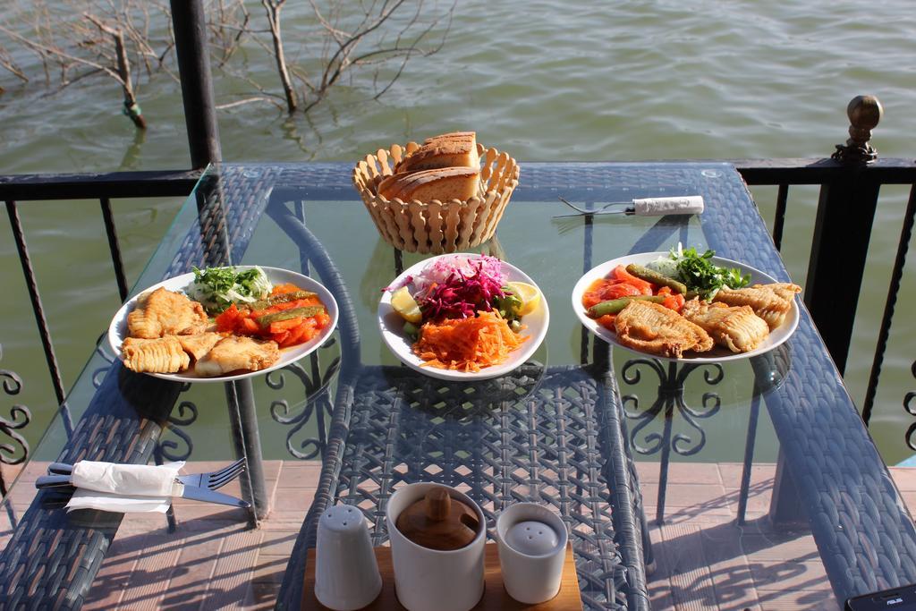 Faik Bey Konagi Bed and Breakfast Golyazi Buitenkant foto