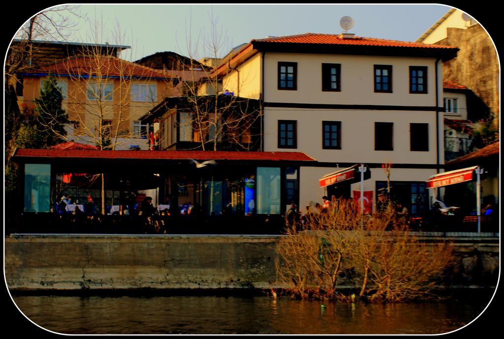 Faik Bey Konagi Bed and Breakfast Golyazi Buitenkant foto