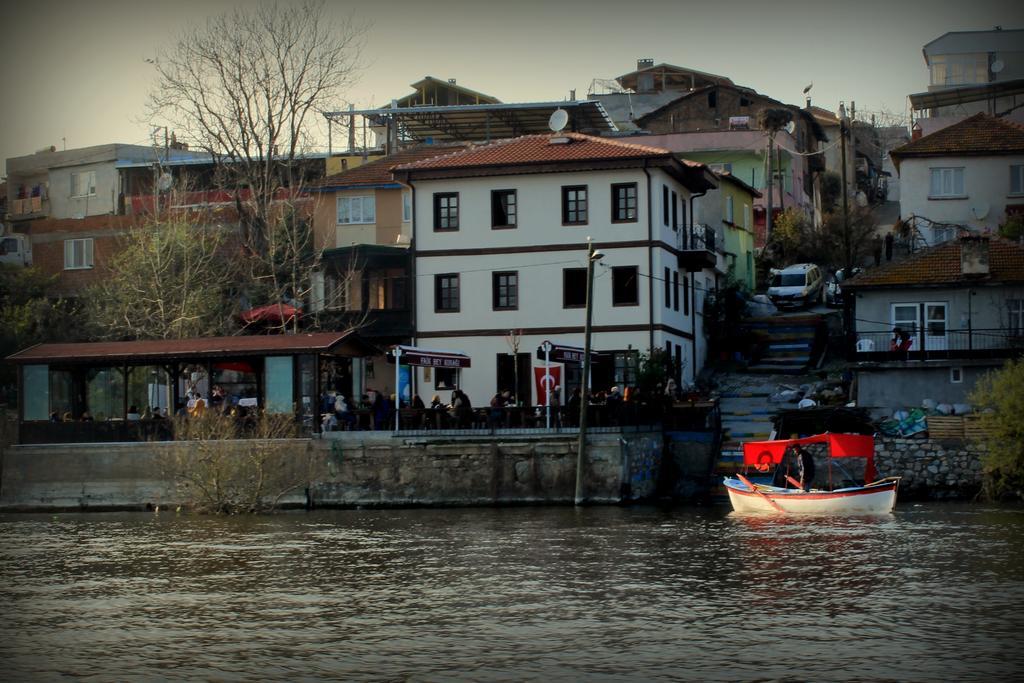 Faik Bey Konagi Bed and Breakfast Golyazi Buitenkant foto